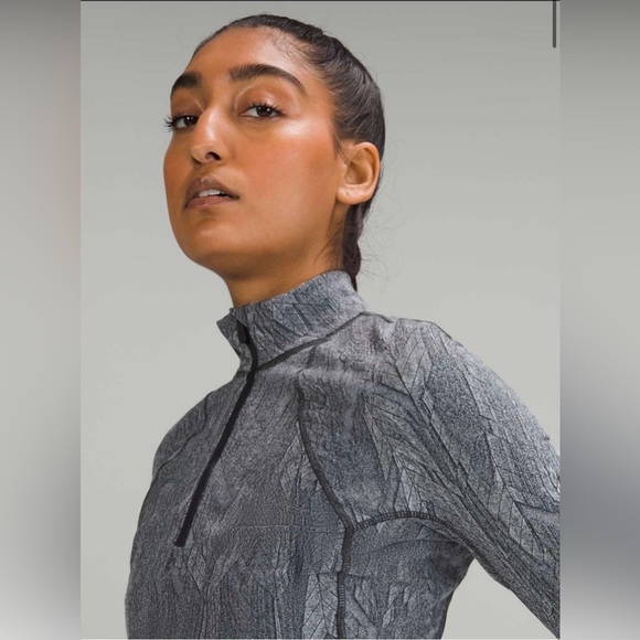 Lululemon Its Rulu Run Cropped Half Zip Size 12 Long Sleeve Shirt Grey - Picture 4 of 16